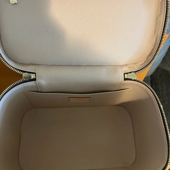 Louis Vuitton Brown Monogram Travel Case - Picture 7 of 10